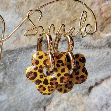 Boucles Léo réversibles léopard et or – légères et artisanales