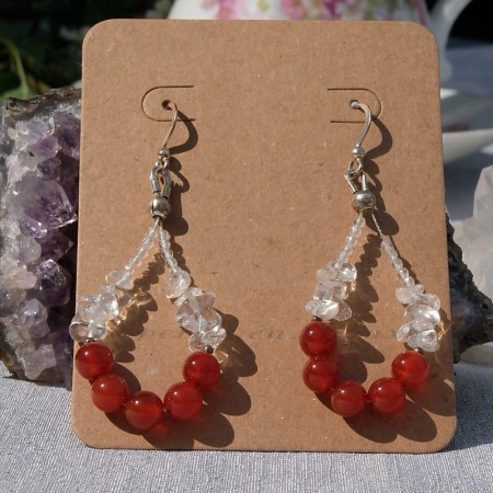 Boucles Lyna  Argent Cornaline & Cristal de Roche  Bijou raffiné et lumineux en pierres naturelles, fait main dans le Cotentin.