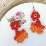Erabelle – Boucles d’oreilles pendants feuilles d’érable et pampilles dorées, fait main