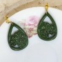 Montsébella - Boucles d'oreilles pendantes feuille verte en pâte polymère, artisanales et élégantes