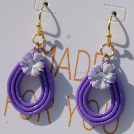 Boucles Violette I – Striées Fleuries Dorées | Bijou artisanal élégant et léger, fait main dans le Cotentin.