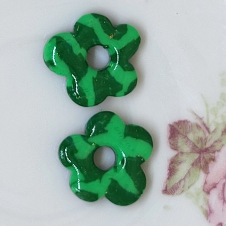 Pampilles Daphnée vertes marbrées – accessoires interchangeables faits main, élégants et lumineux, signés De Perles en Bijoux 💎