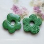 Daphnée – Pampilles interchangeables vert sauge | Bijou artisanal